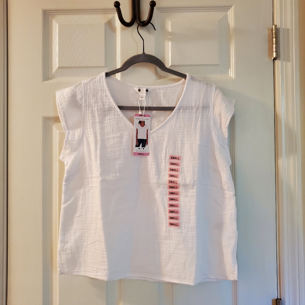 3 For $35.00 -Three Dots Women's Short Sleeve V-Neck Cotton Gauze Shirt New sz S